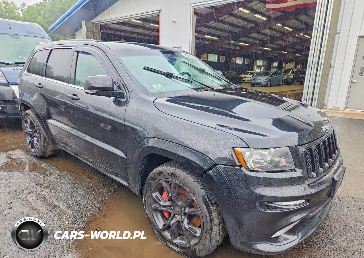 2013 Jeep Grand Cherokee Srt-8 VIN:1C4RJFDJ9DC509907 - 4