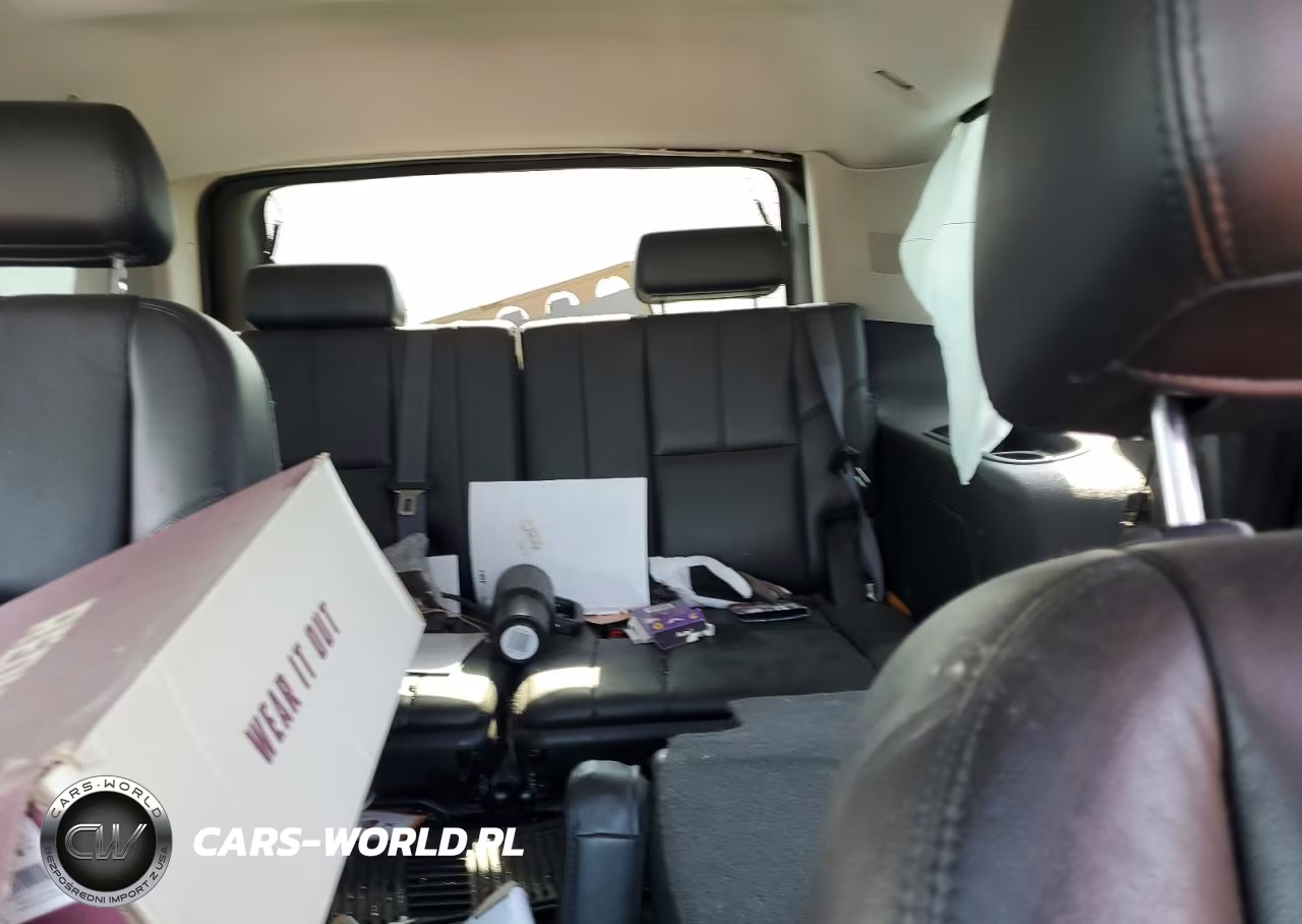 2010 Chevrolet Tahoe K1500 Lt VIN:1GNUKBE07AR125954 - 10