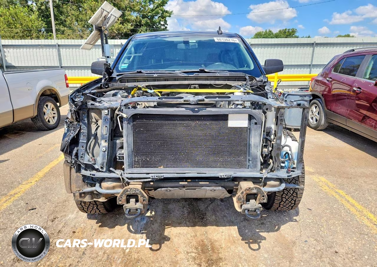 2018 Chevrolet Silverado K1500 Lt VIN:3GCUKREC3JG345524 - 5