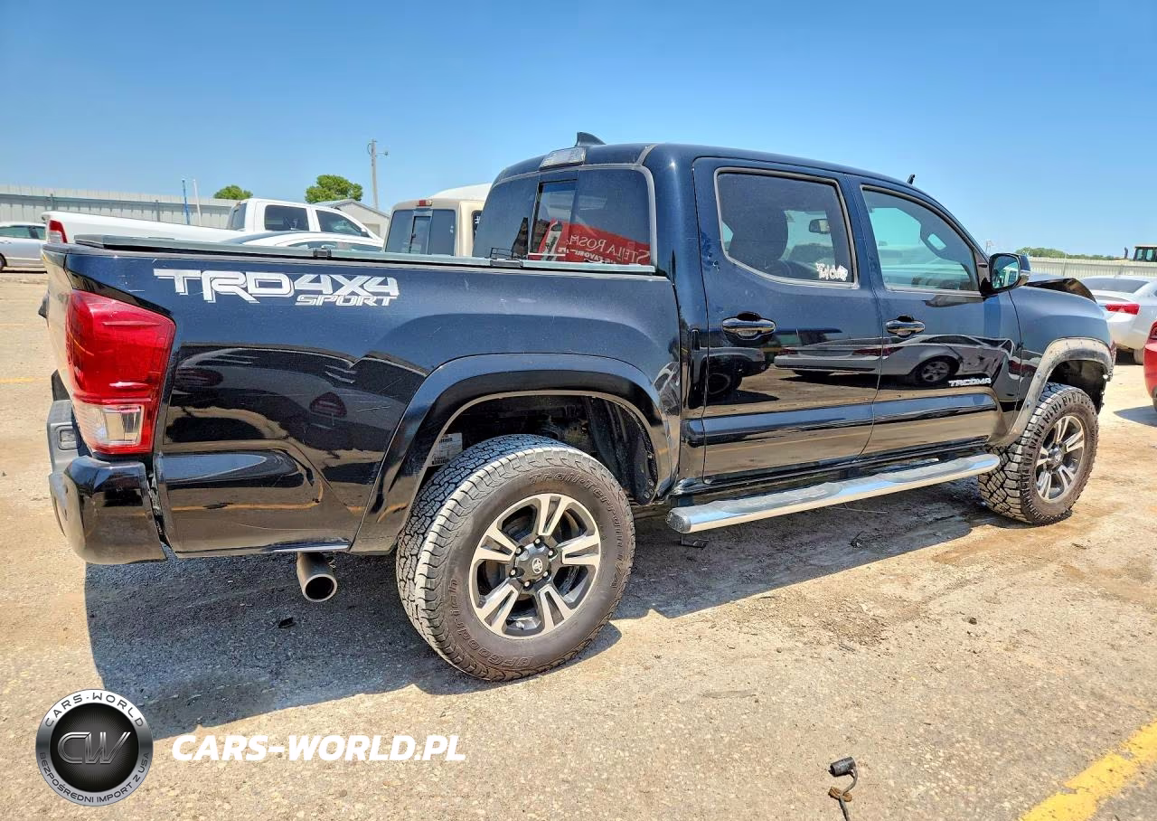 2017 Toyota Tacoma Trd Sport VIN:5TFCZ5AN8HX094142 - 3