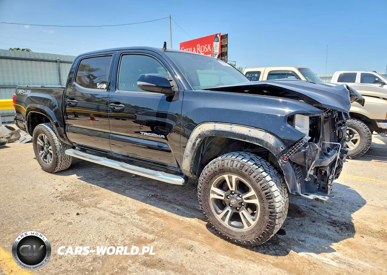 2017 Toyota Tacoma Trd Sport VIN:5TFCZ5AN8HX094142 - 4
