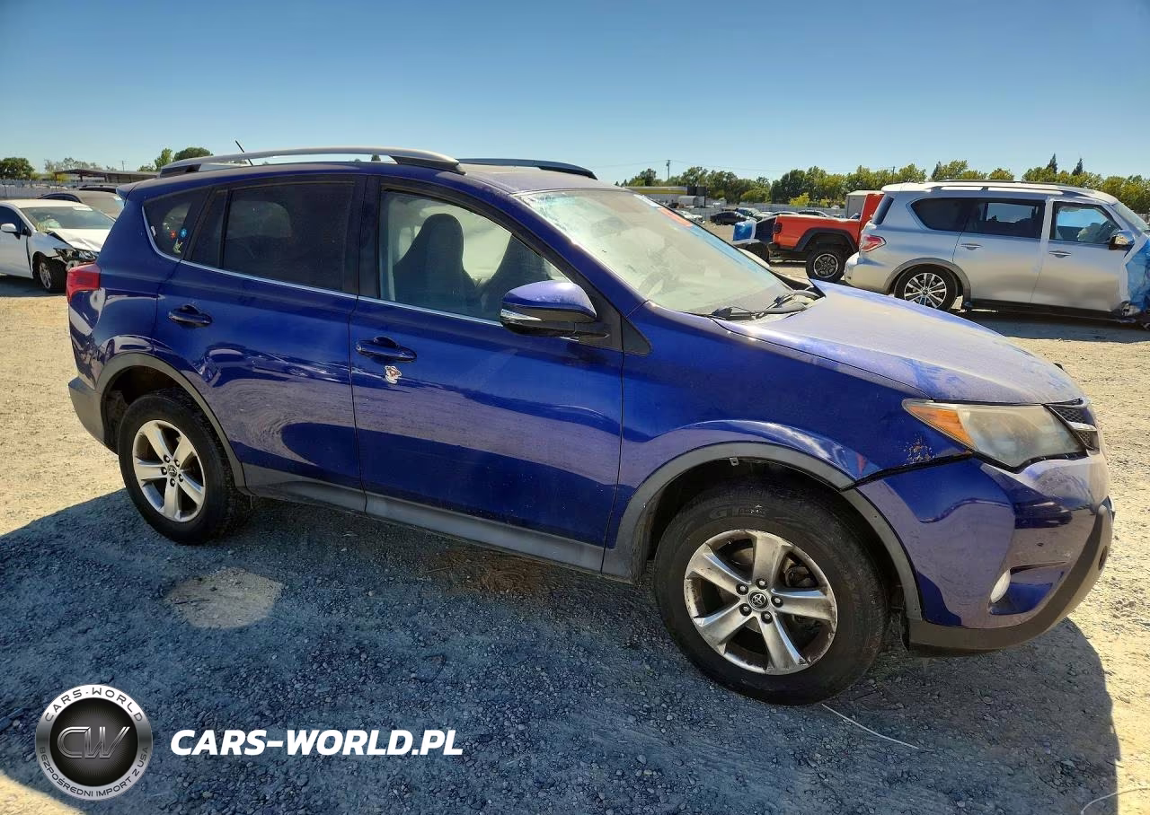 2015 Toyota Rav4 Xle VIN:2T3WFREV5FW146125 - 4