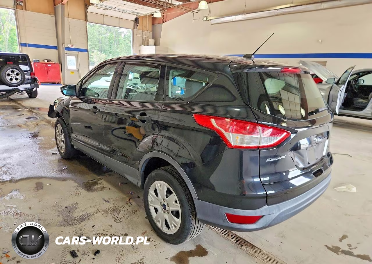 2013 Ford Escape S VIN:1FMCU0F74DUA98207 - 2