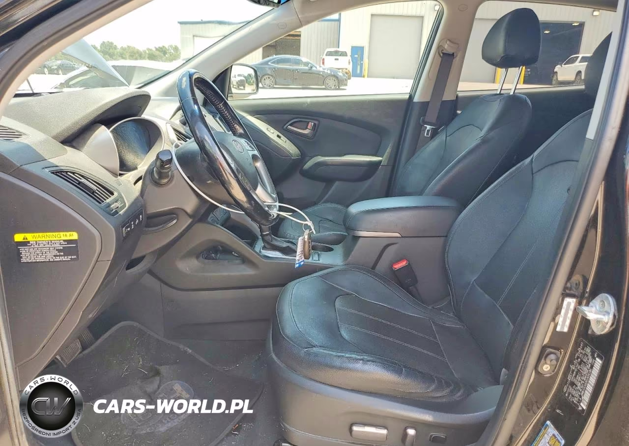 2014 Hyundai Tucson The Walking Dead Edition VIN:KM8JUCAG3EU936180 - 7