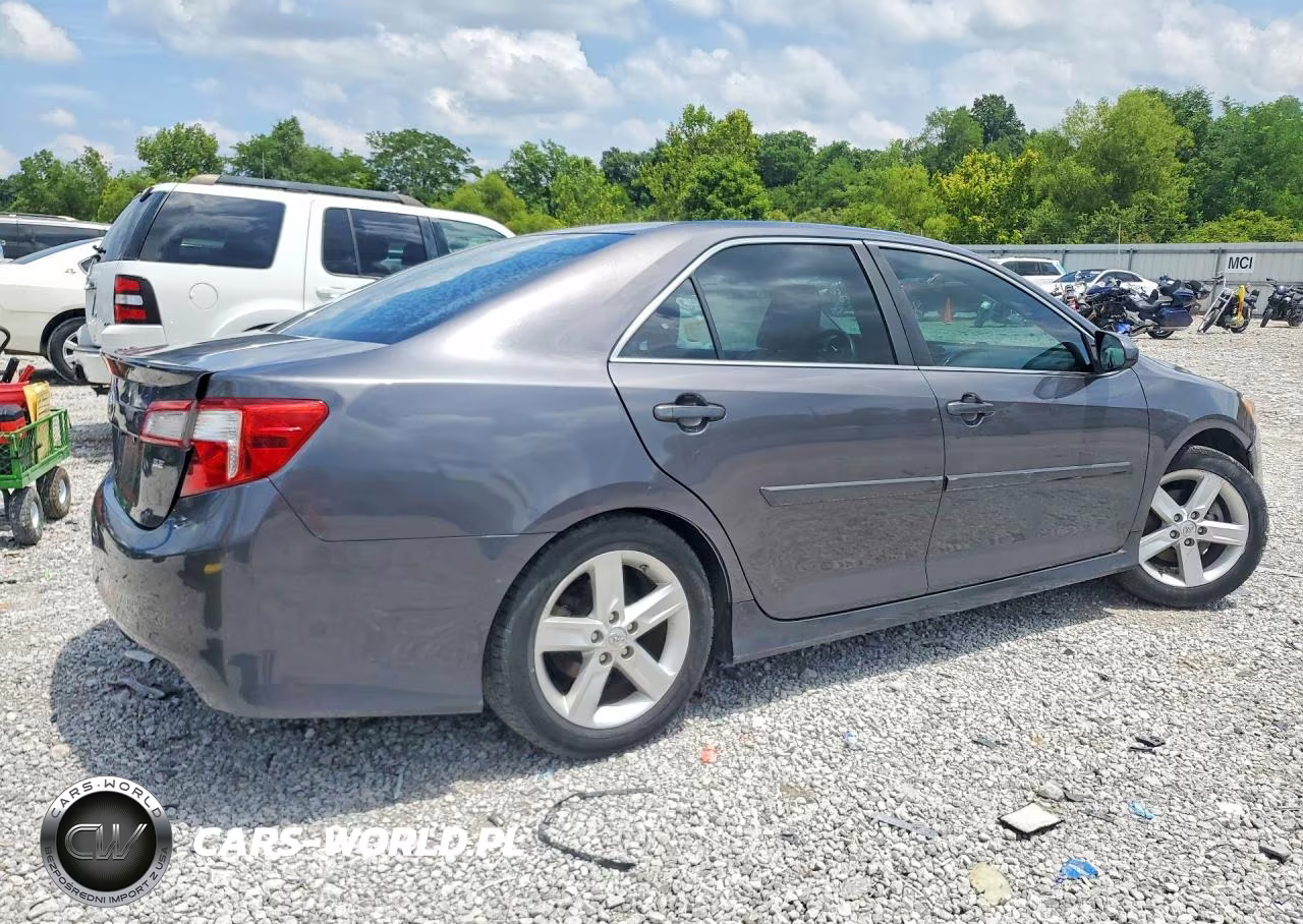 2014 Toyota Camry VIN:4T1BF1FK0EU323661 - 3