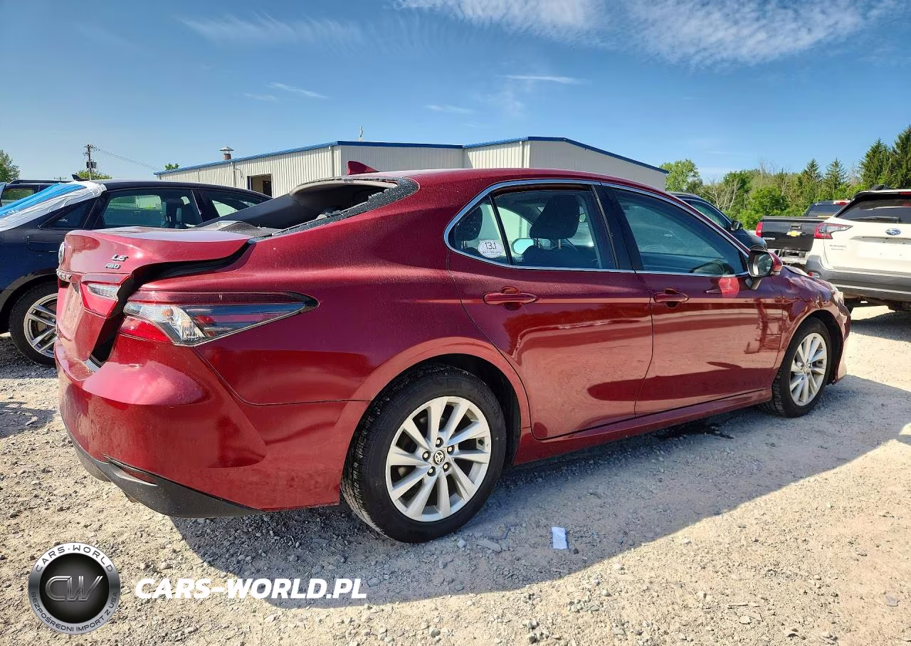 2021 Toyota Camry Le VIN:4T1C11BK4MU044740 - 3