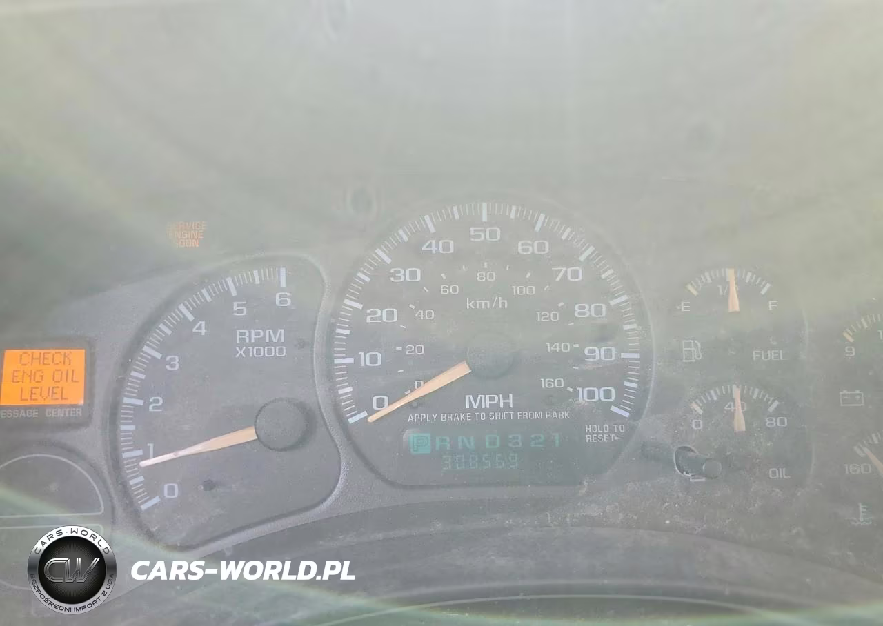 2002 Chevrolet Tahoe C1500 VIN:1GNEC13V72R313238 - 9