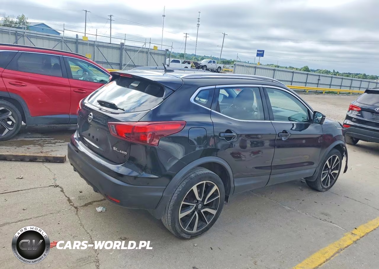 2018 Nissan Rogue Sport Sl VIN:JN1BJ1CR1JW282852 - 3