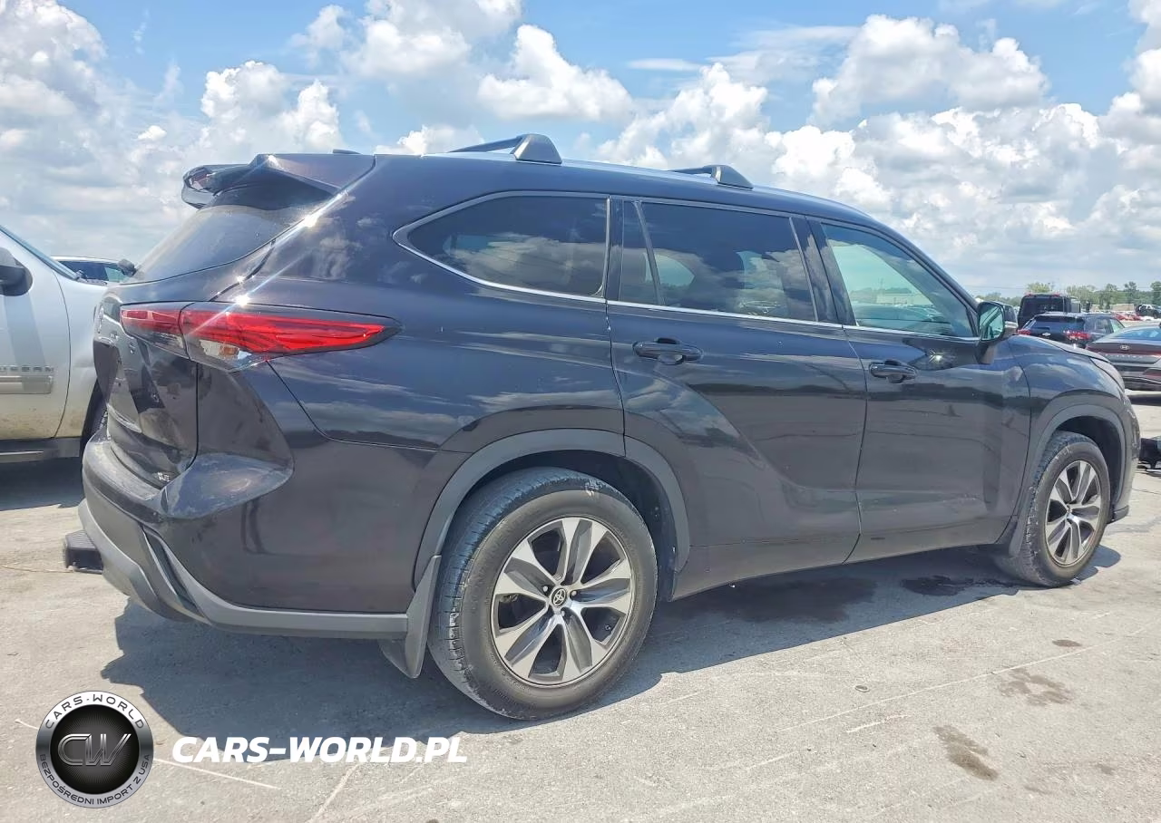 2021 Toyota Highlander Xle VIN:5TDGZRAH4MS045930 - 3