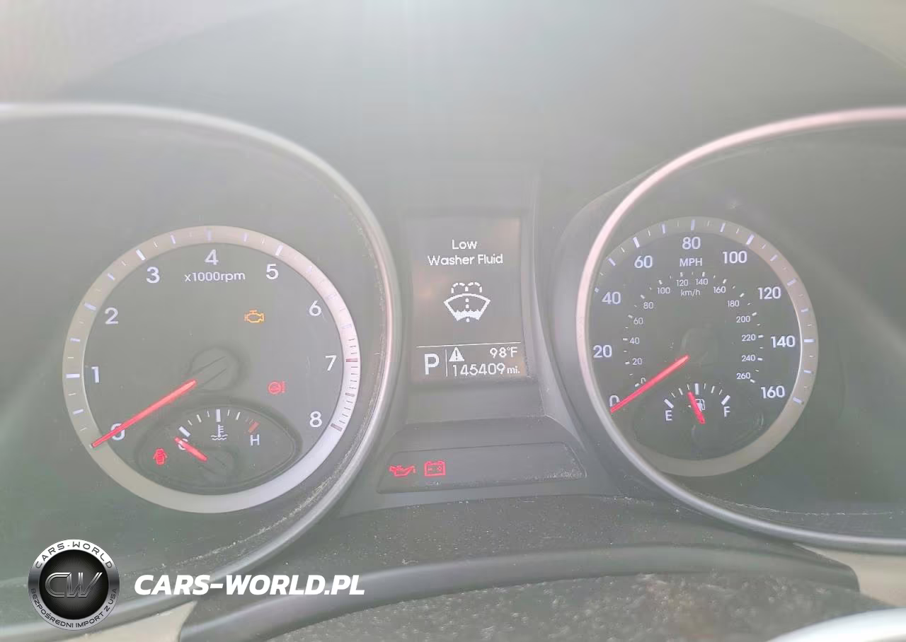 2016 Hyundai Santa Fe Sport 2.4L VIN:5XYZT3LB7GG345026 - 9