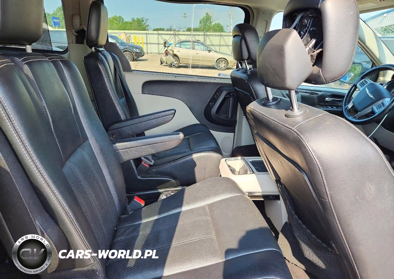 2014 Chrysler Town & Country Touring L VIN:2C4RC1CG4ER115971 - 11