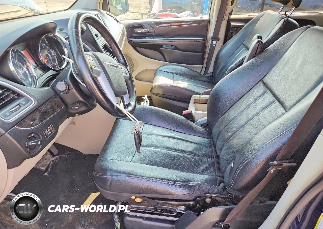 2014 Chrysler Town & Country Touring L VIN:2C4RC1CG4ER115971 - 7