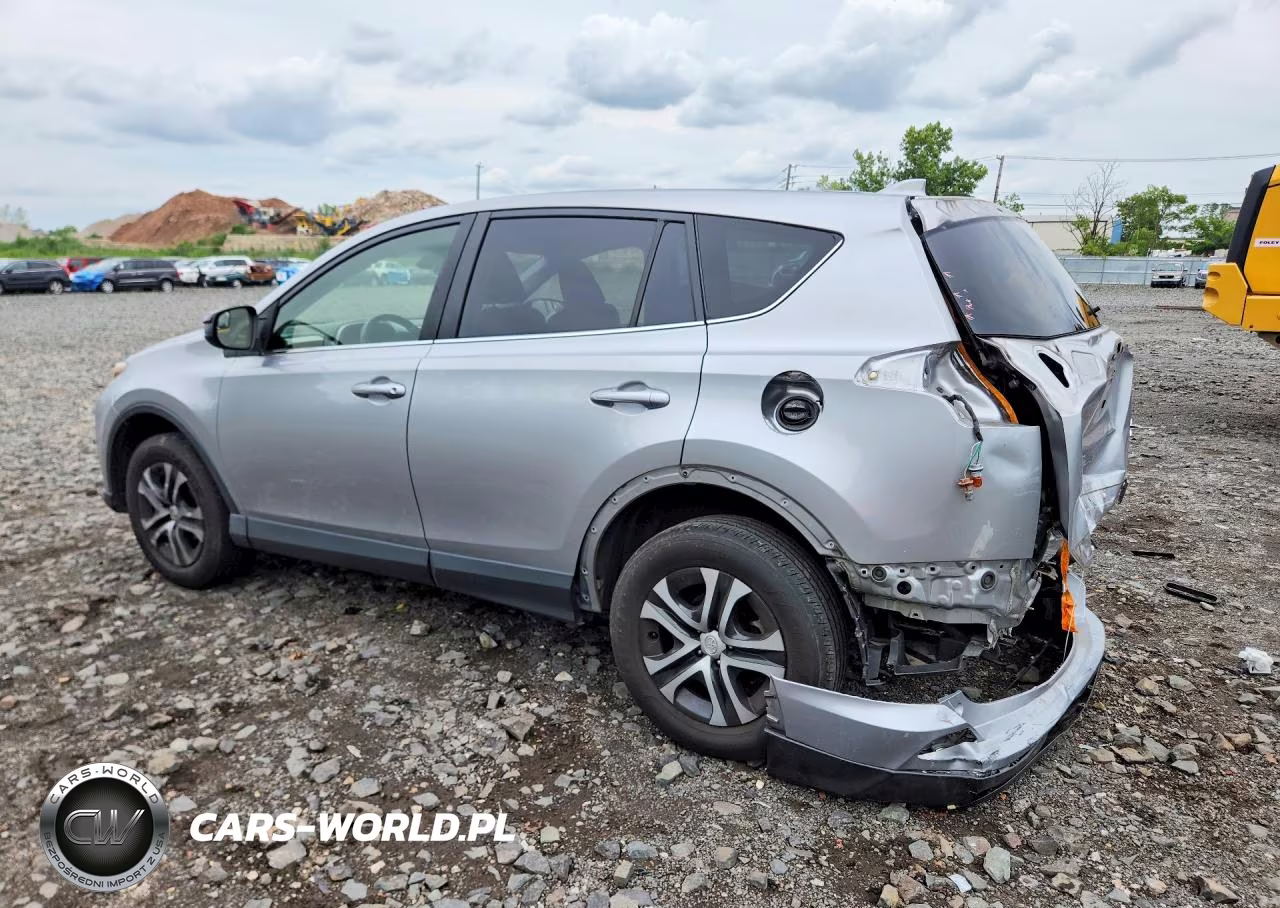2018 Toyota Rav4 Le VIN:JTMBFREV9JJ211886 - 2