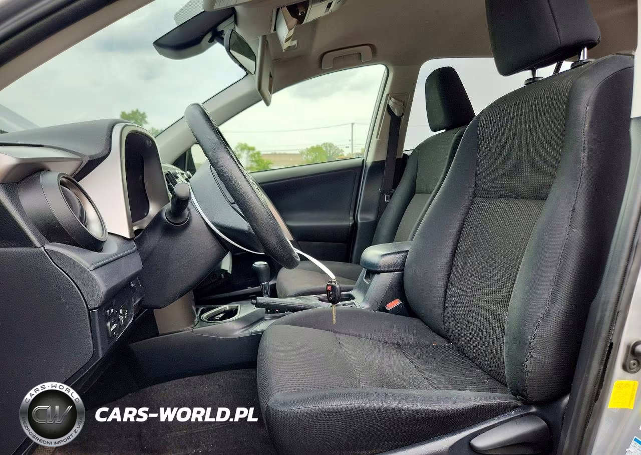 2018 Toyota Rav4 Le VIN:JTMBFREV9JJ211886 - 7