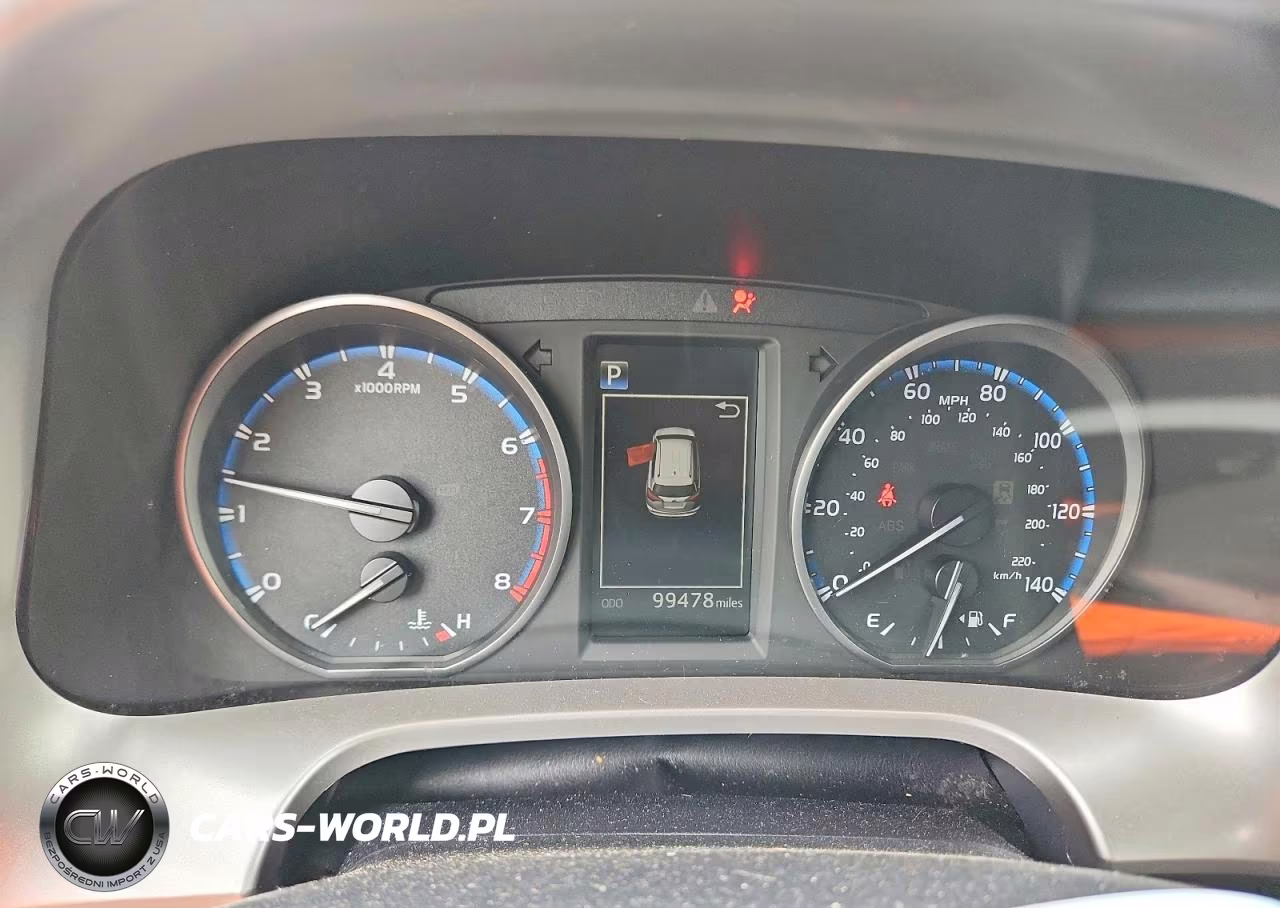 2018 Toyota Rav4 Le VIN:JTMBFREV9JJ211886 - 9