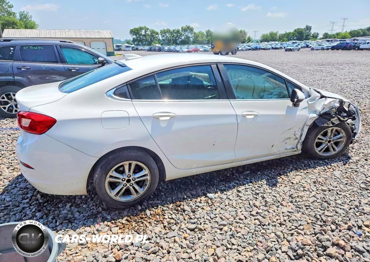 2016 Chevrolet Cruze Lt VIN:1G1BE5SM3G7233341 - 3