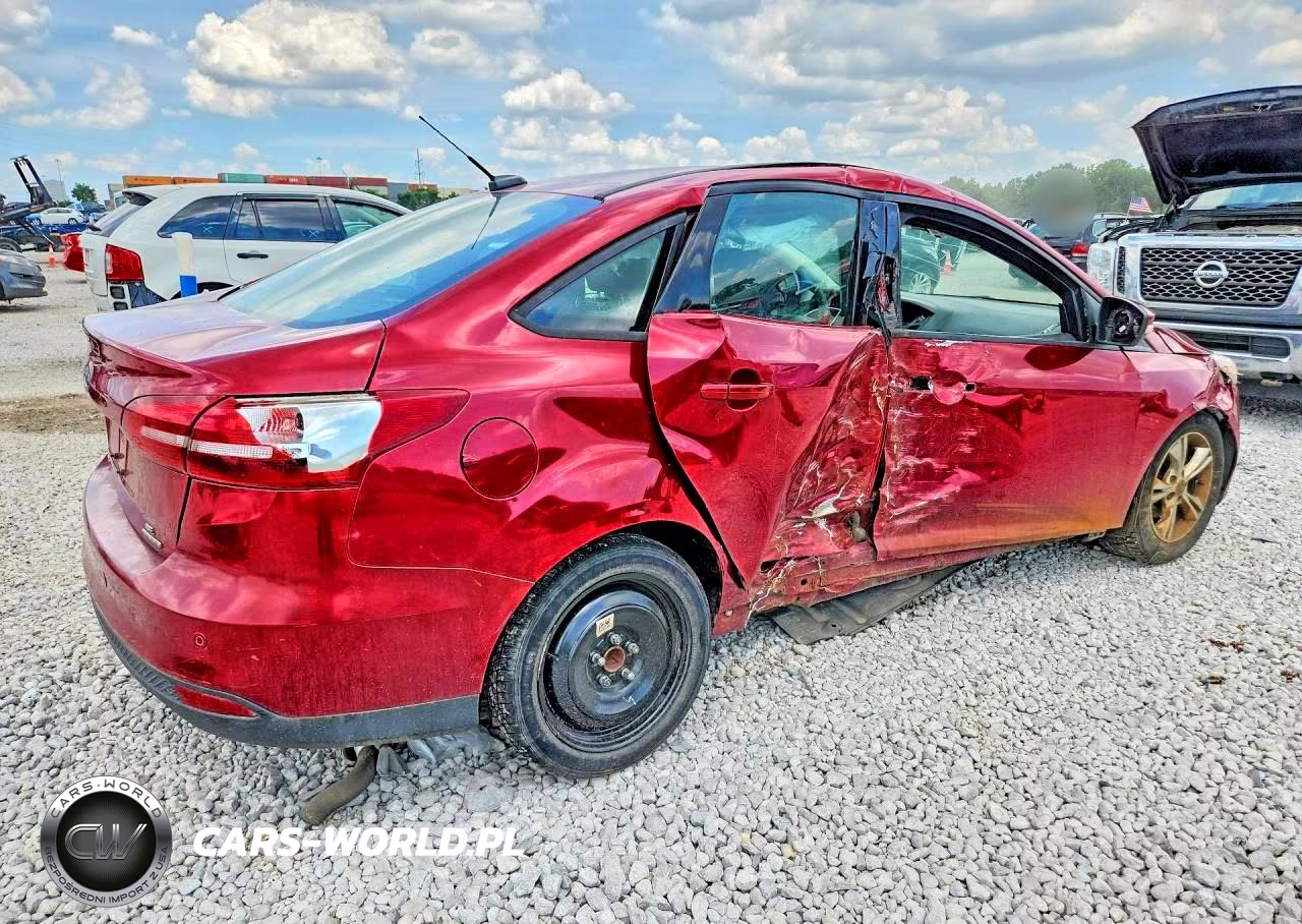 2016 Ford Focus Se VIN:1FADP3F25GL376456 - 3