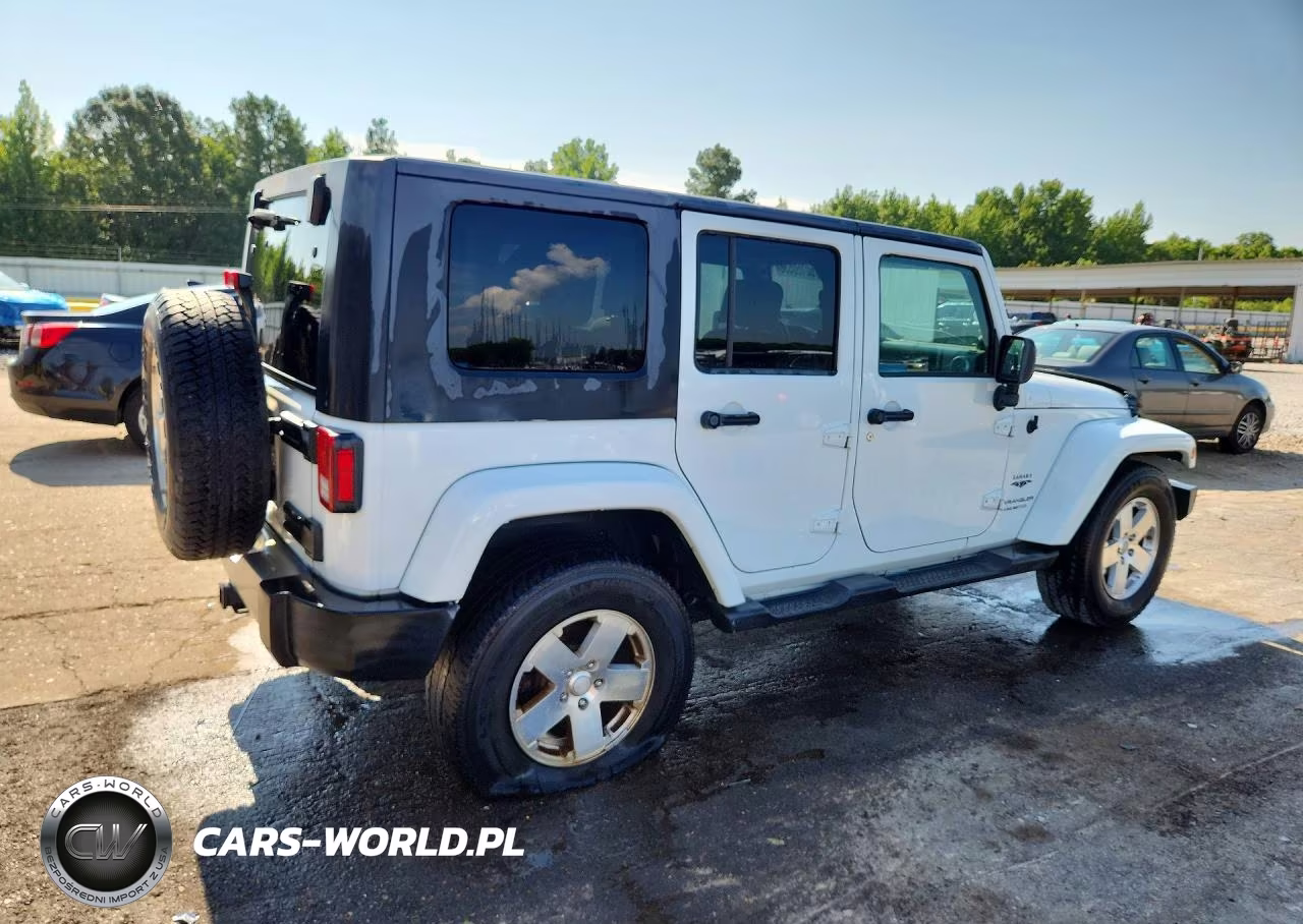 2008 Jeep Wrangler Unlimited Sahara VIN:1J4GA59178L539272 - 3