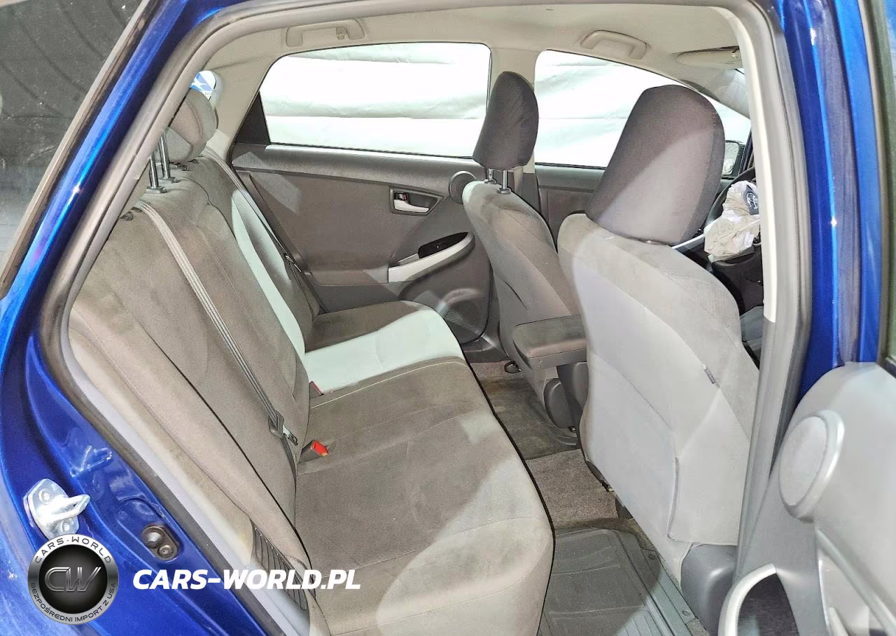 2011 Toyota Prius Three VIN:JTDKN3DU8B0307380 - 10