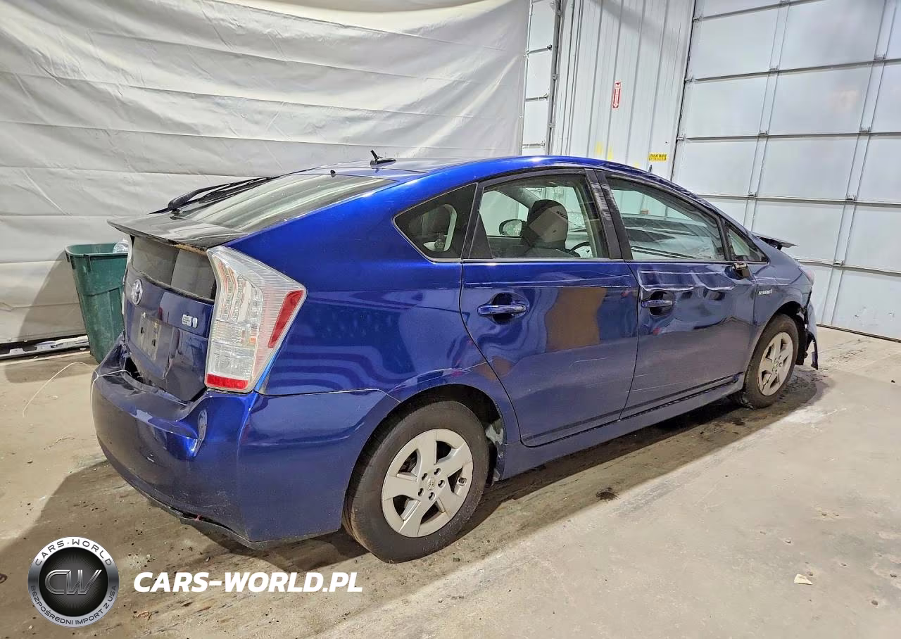 2011 Toyota Prius Three VIN:JTDKN3DU8B0307380 - 3