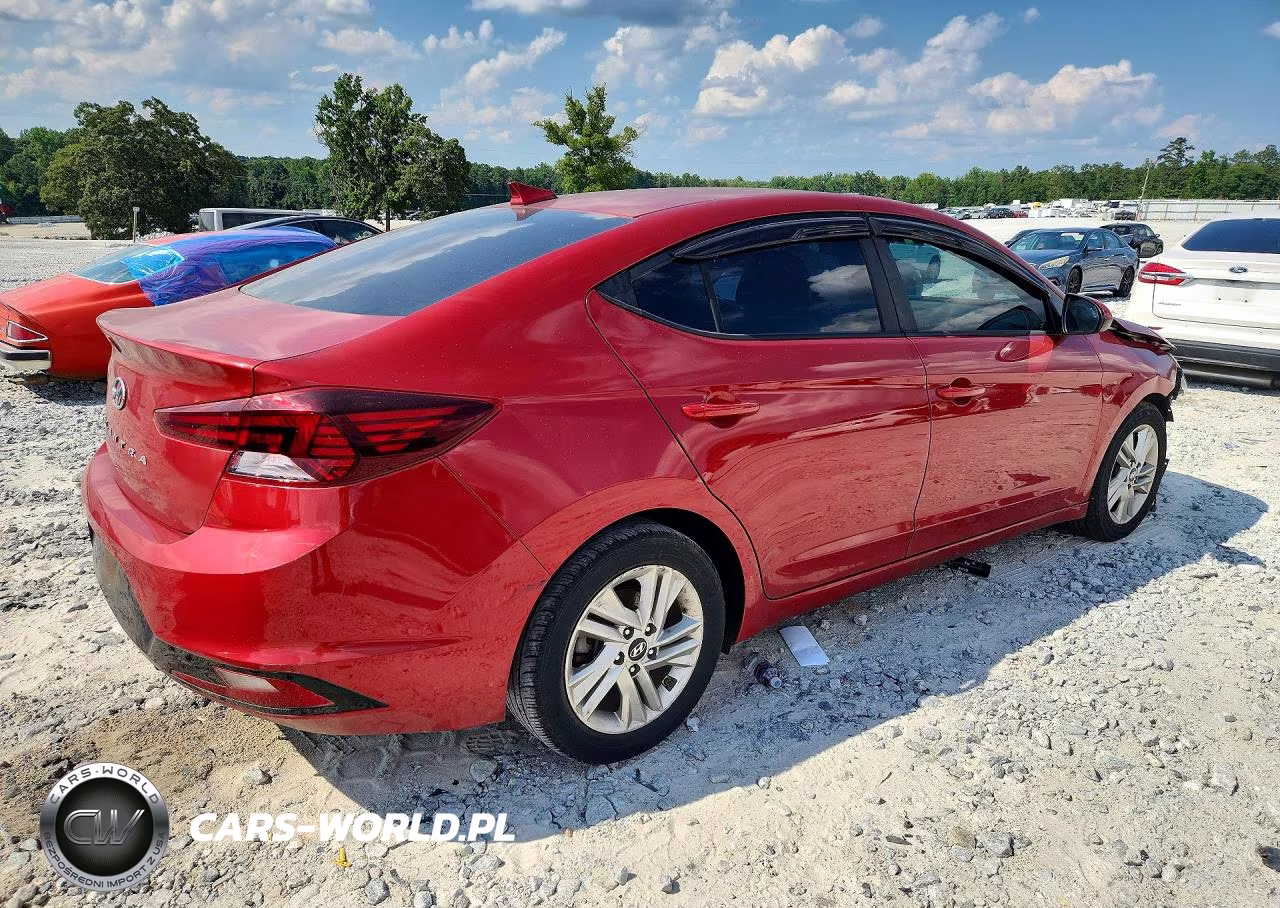 2019 Hyundai Elantra Sel VIN:5NPD84LF4KH415202 - 3