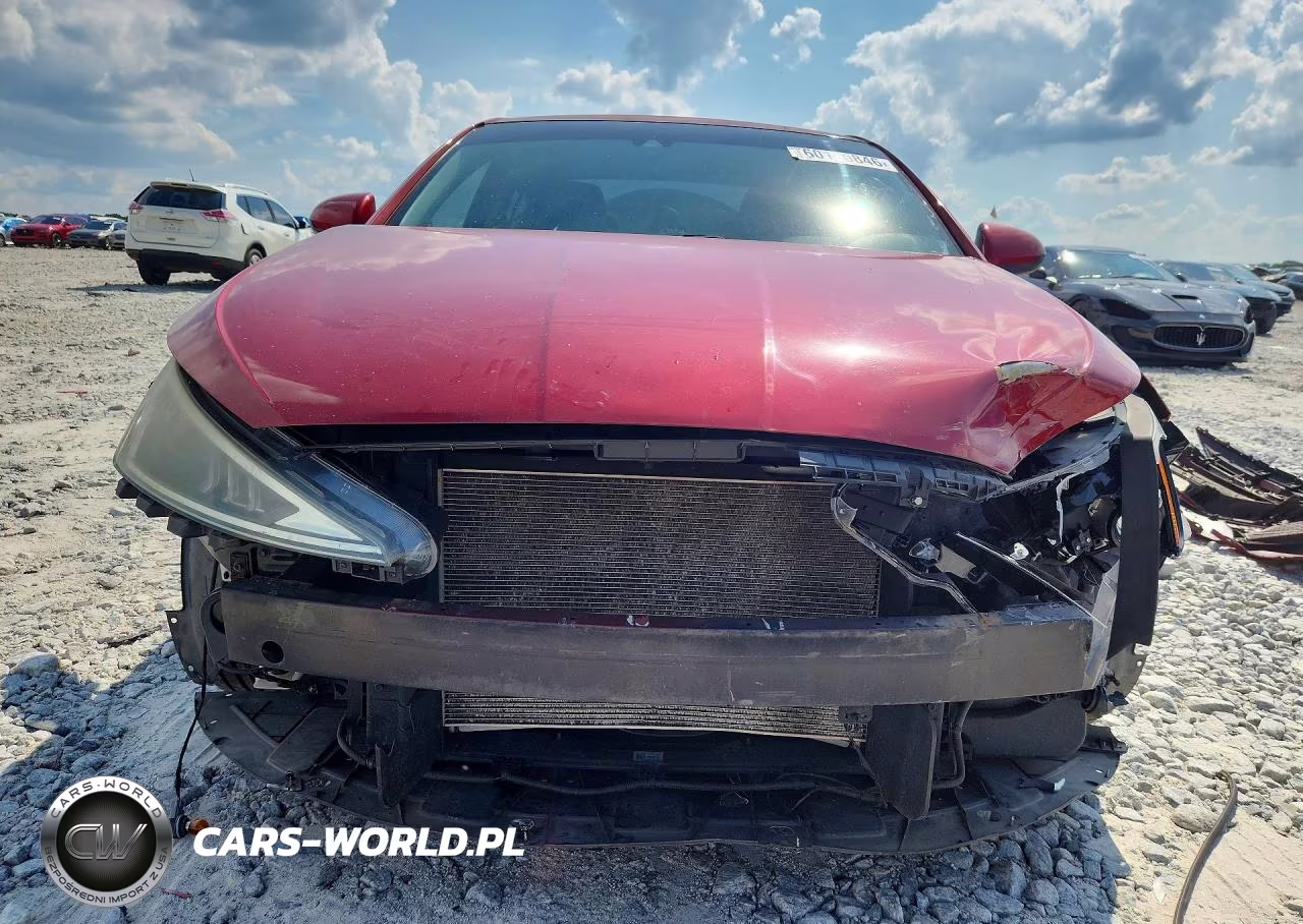 2019 Hyundai Elantra Sel VIN:5NPD84LF4KH415202 - 5