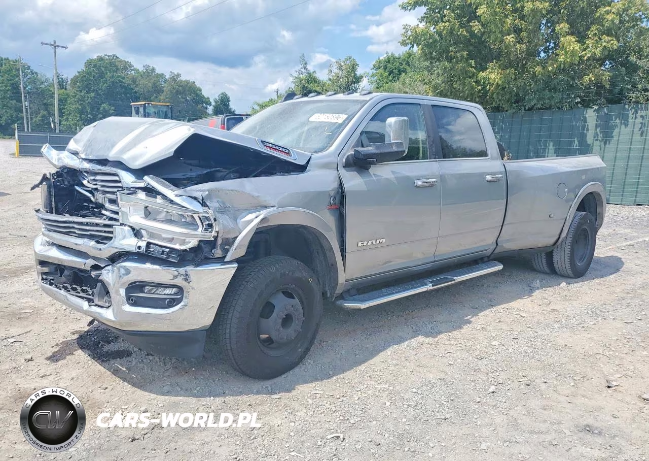 2022 Ram 3500 Laramie VIN:3C63RRJL9NG287610 - 1