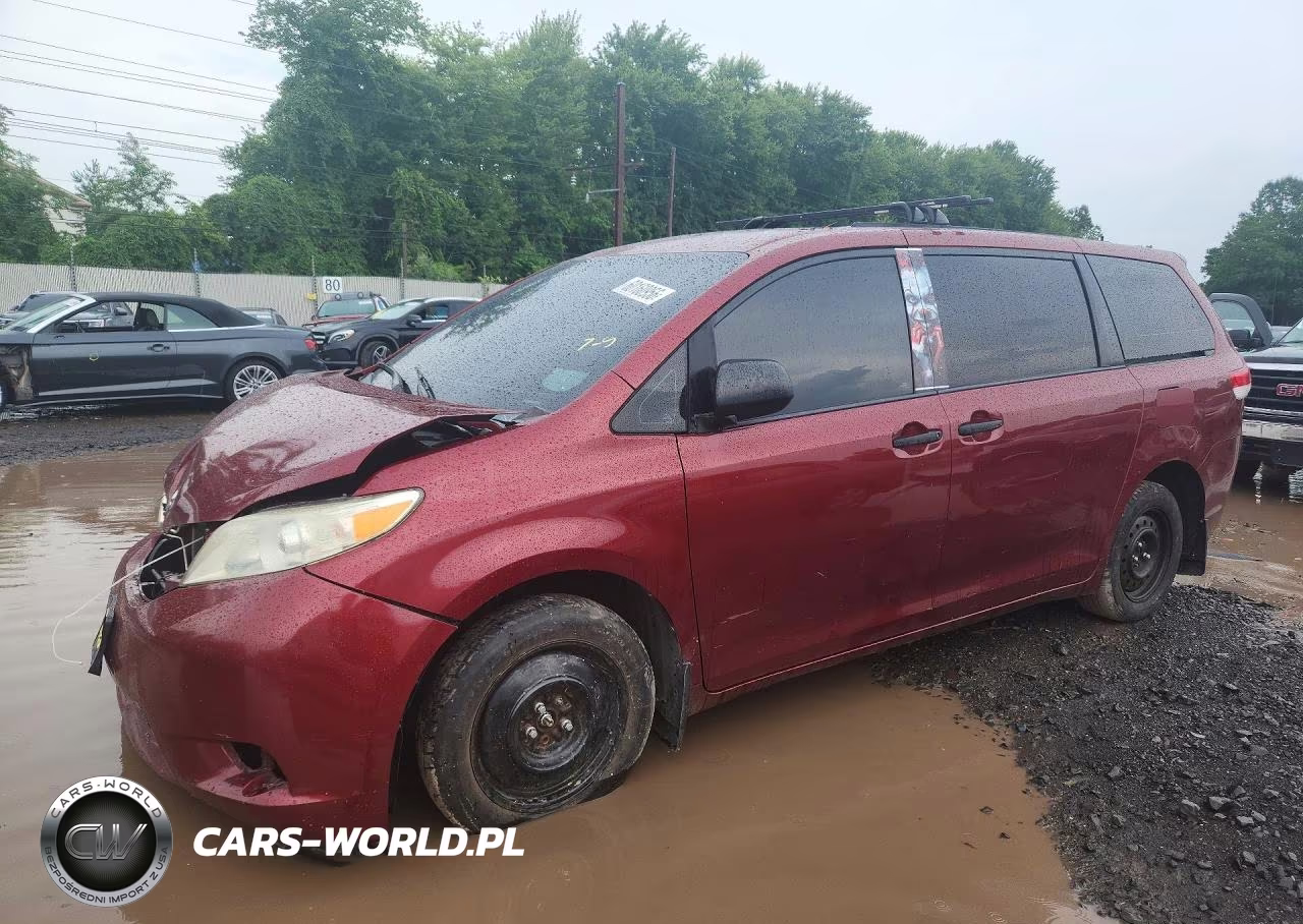 2012 Toyota Sienna Base 7-Passenger