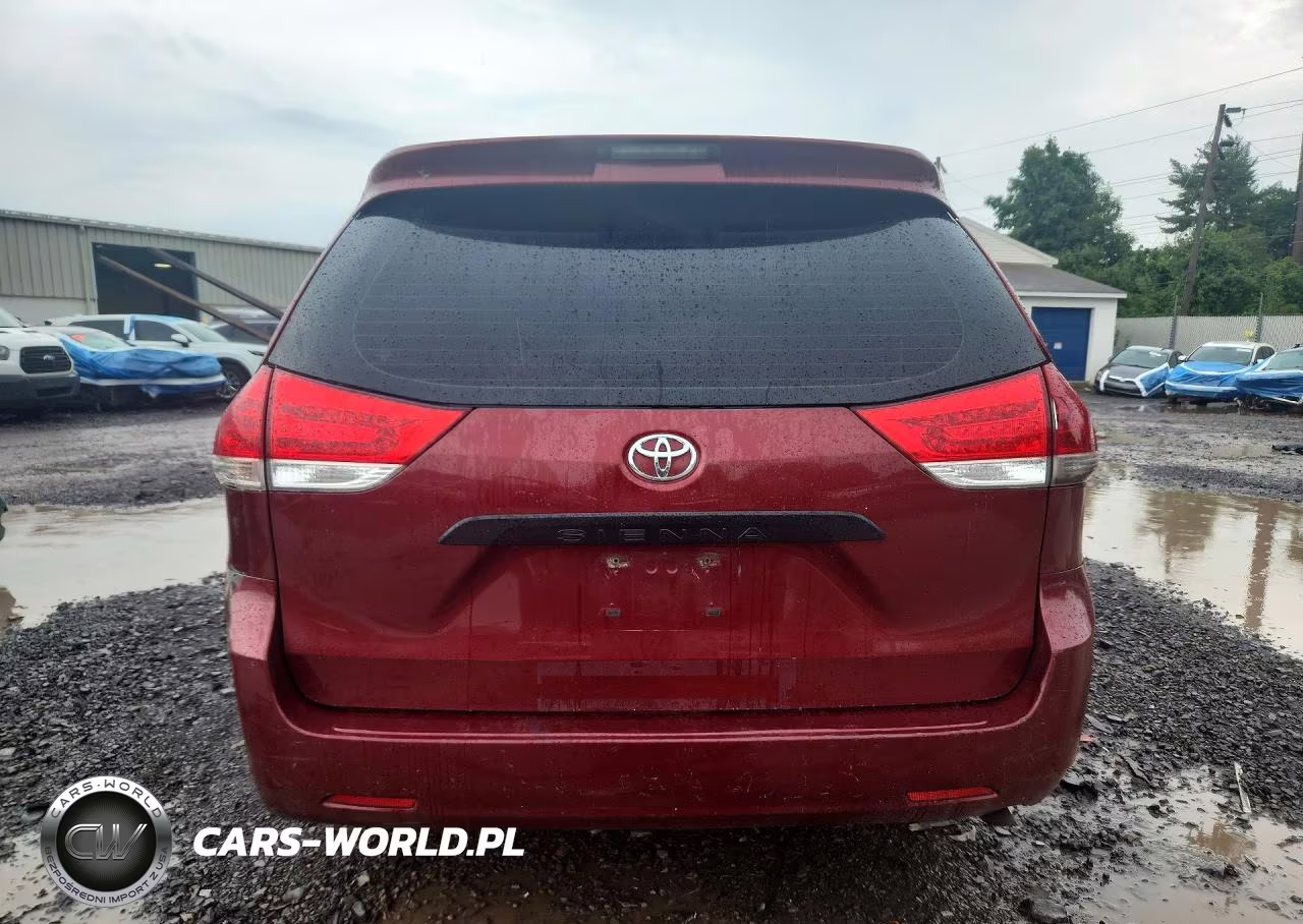 2012 Toyota Sienna Base 7-Passenger VIN:5TDKA3DC4CS016358 - 6