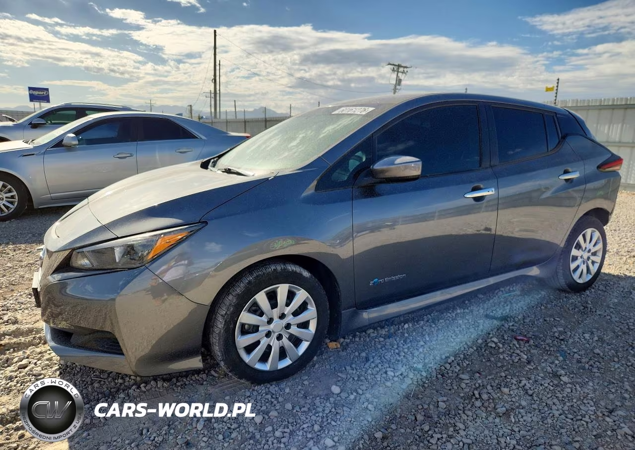 2018 Nissan Leaf S – zdjęcie 1 z 12