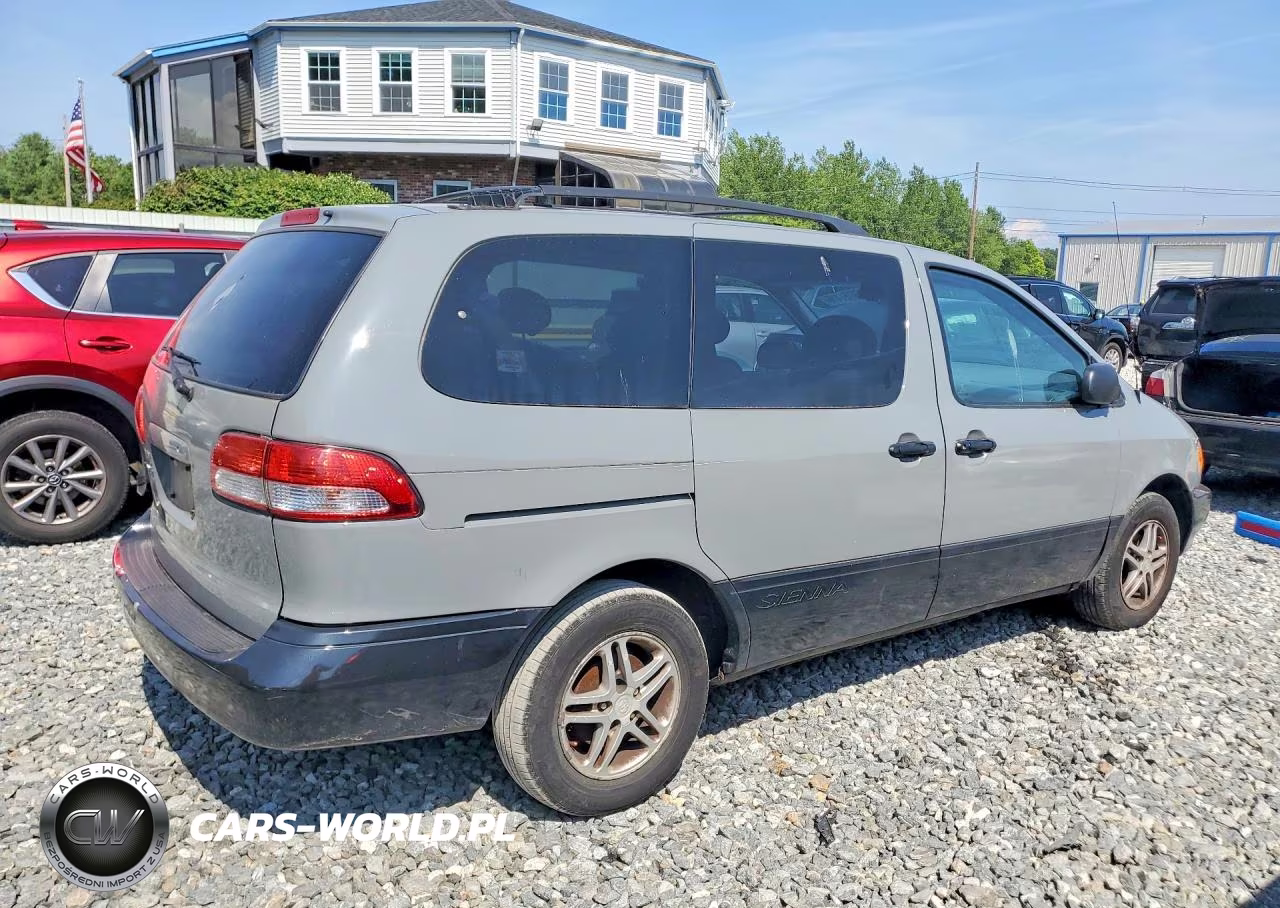 2002 Toyota Sienna Le VIN:4T3ZF13C22U497715 - 3