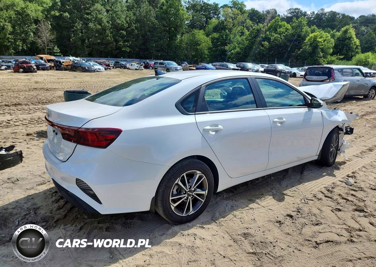 2023 Kia Forte Lxs VIN:3KPF24AD9PE657443 - 3