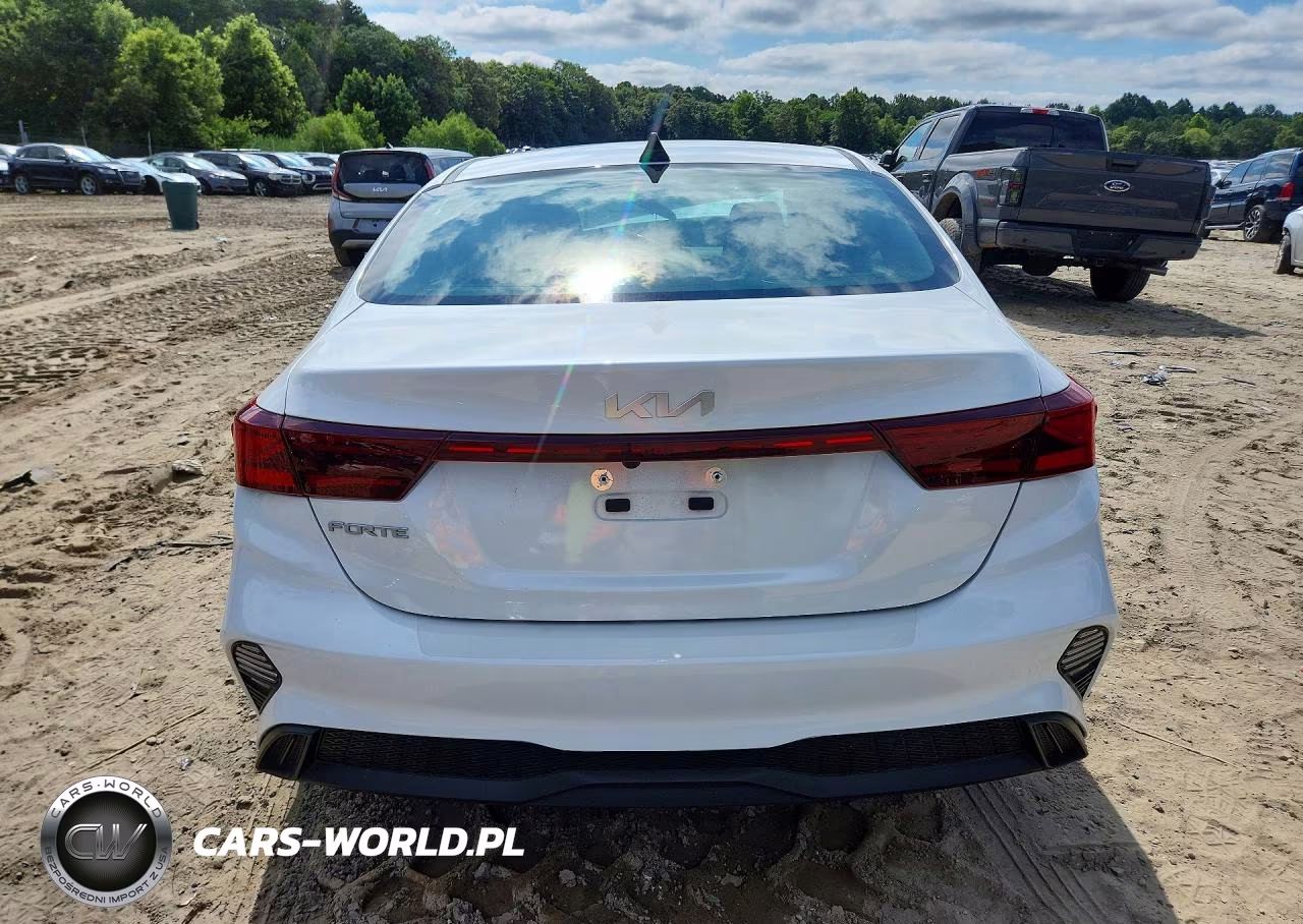 2023 Kia Forte Lxs VIN:3KPF24AD9PE657443 - 6