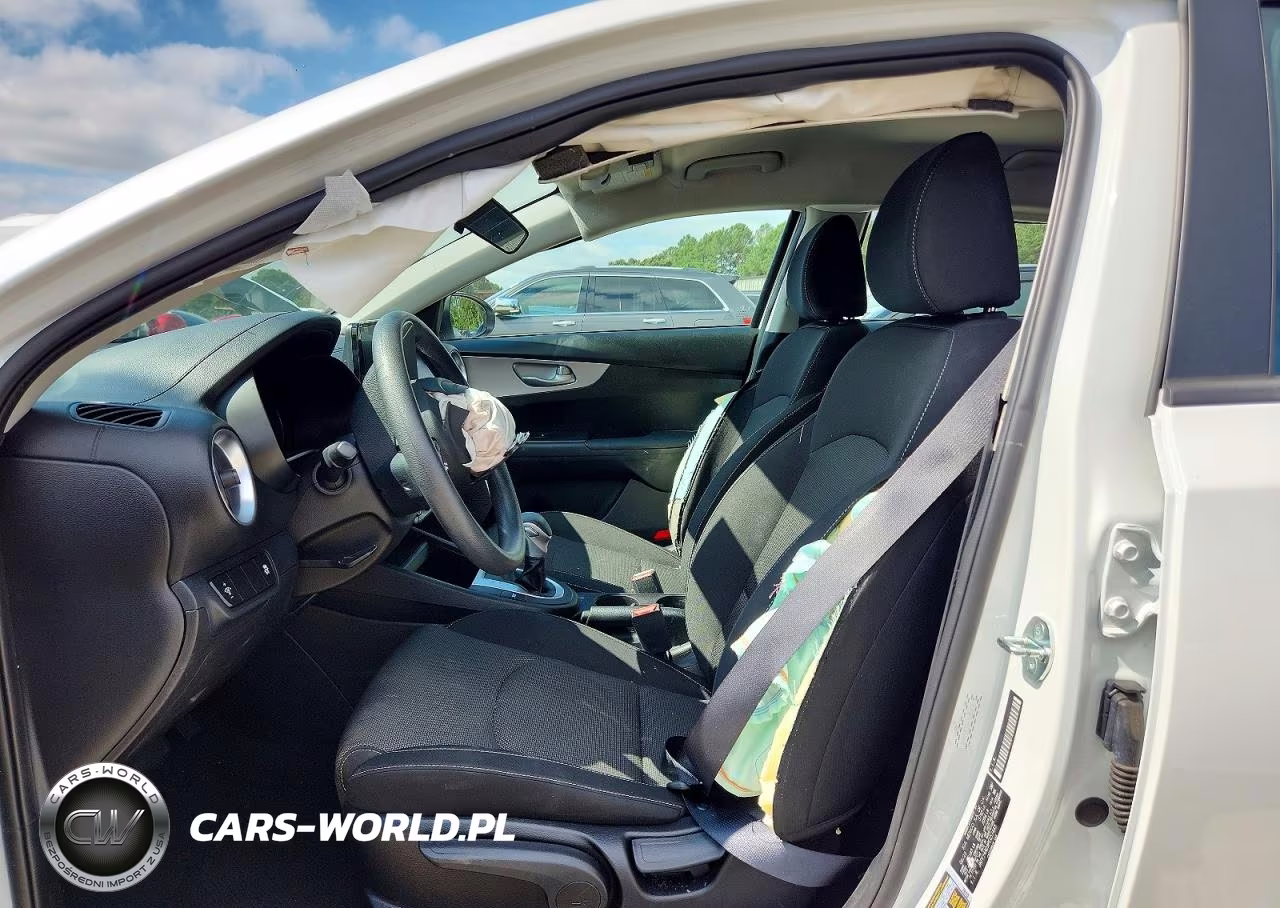 2023 Kia Forte Lxs VIN:3KPF24AD9PE657443 - 7