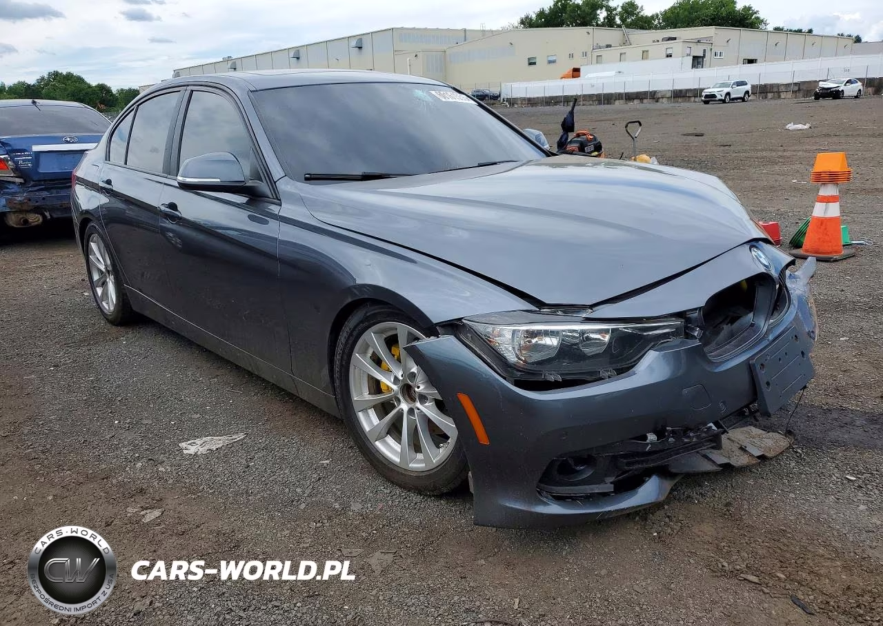 2017 BMW 320 Xi VIN:WBA8E5G34HNU42616 - 4