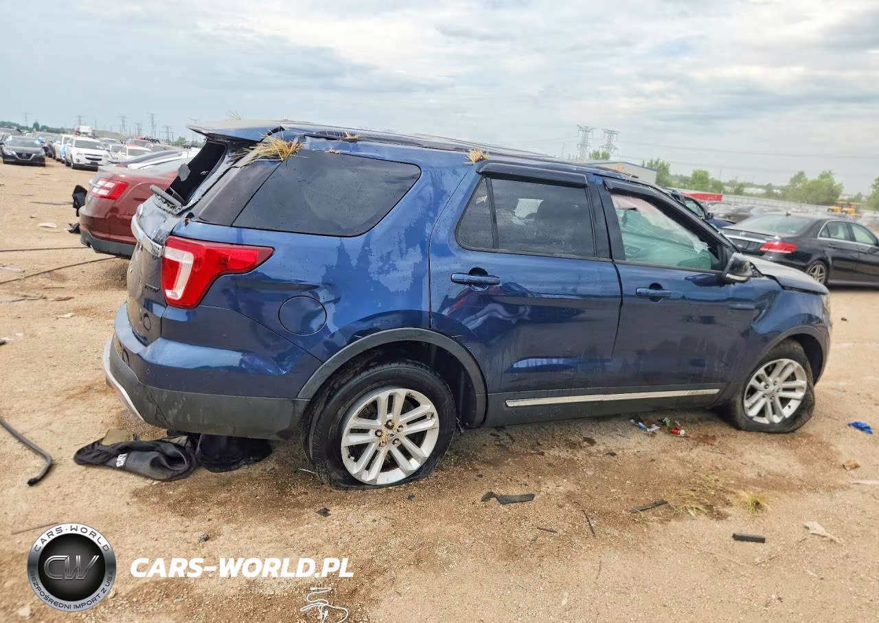 2016 Ford Explorer Xlt VIN:1FM5K7D85GGC35452 - 3