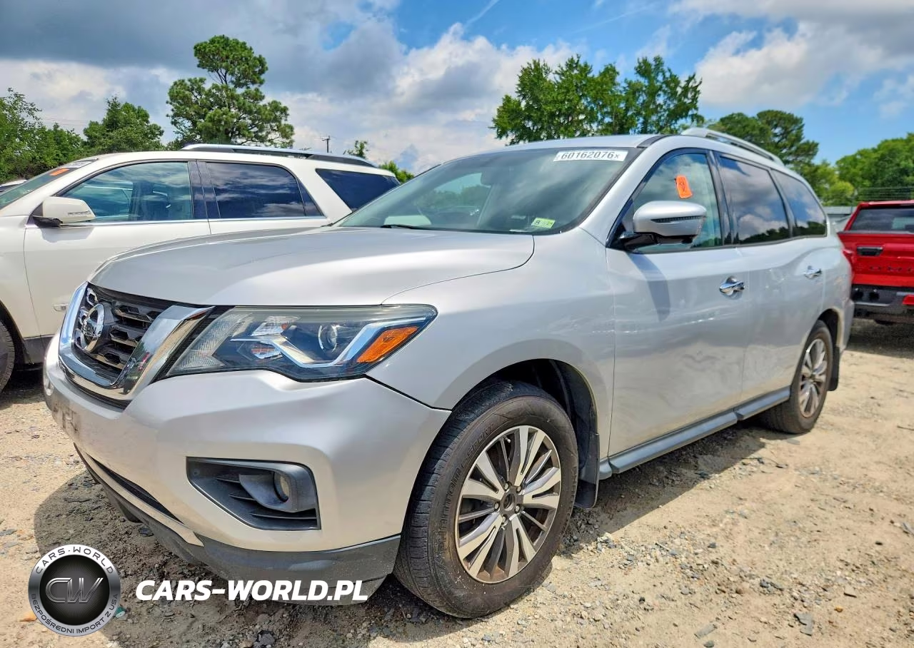 2017 Nissan Pathfinder Sl – zdjęcie 1 z 13