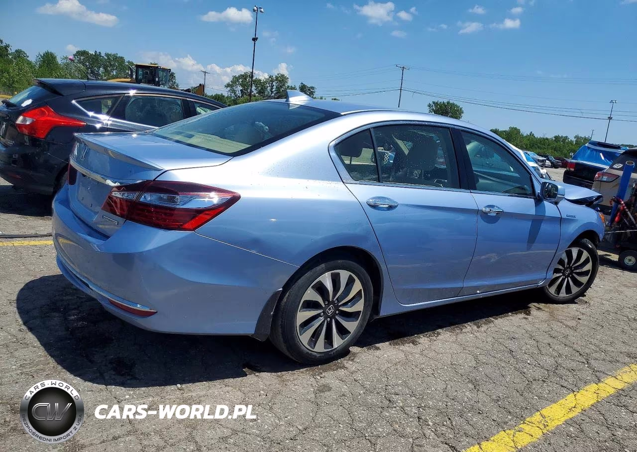 2017 Honda Accord Hybrid VIN:JHMCR6F38HC023011 - 3