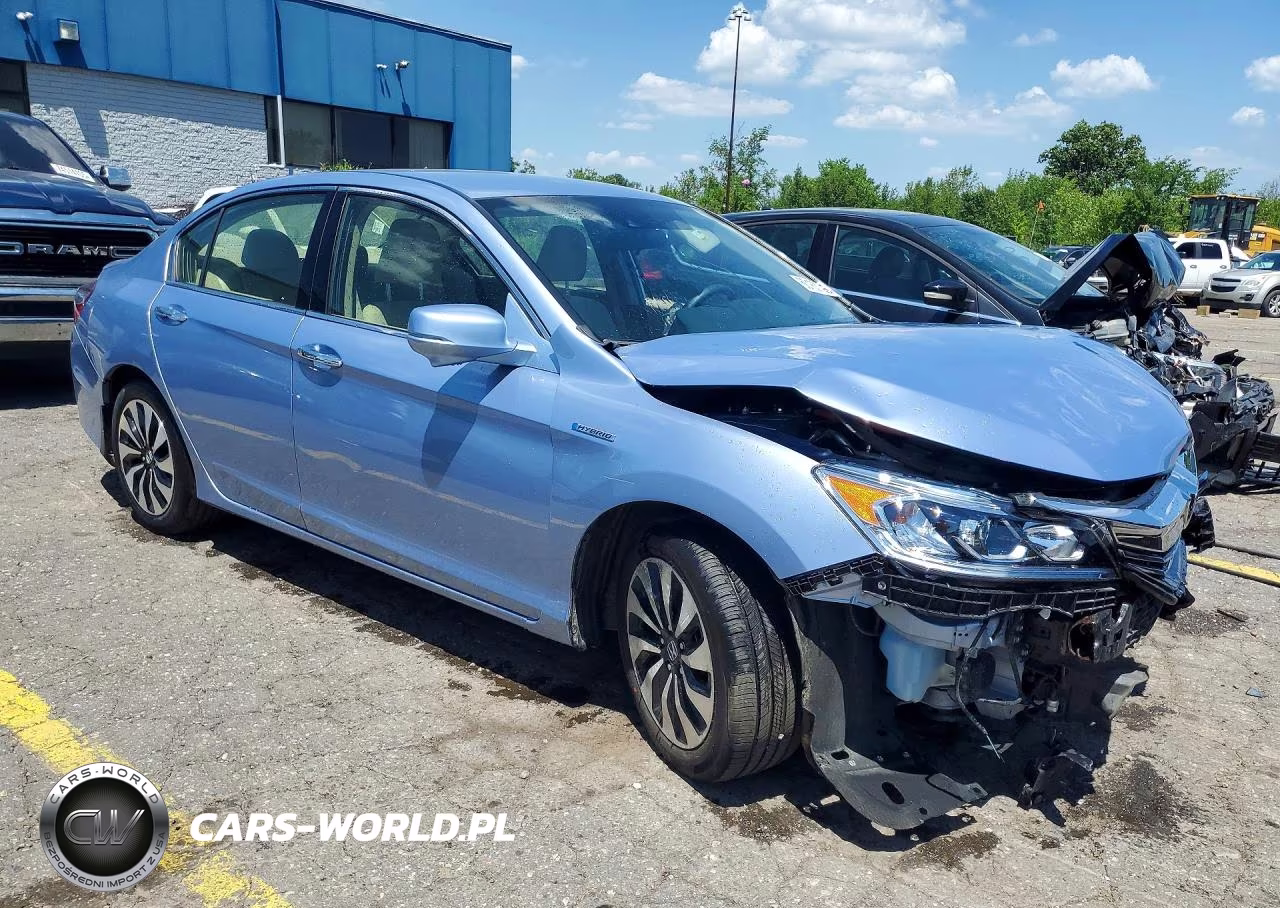 2017 Honda Accord Hybrid VIN:JHMCR6F38HC023011 - 4