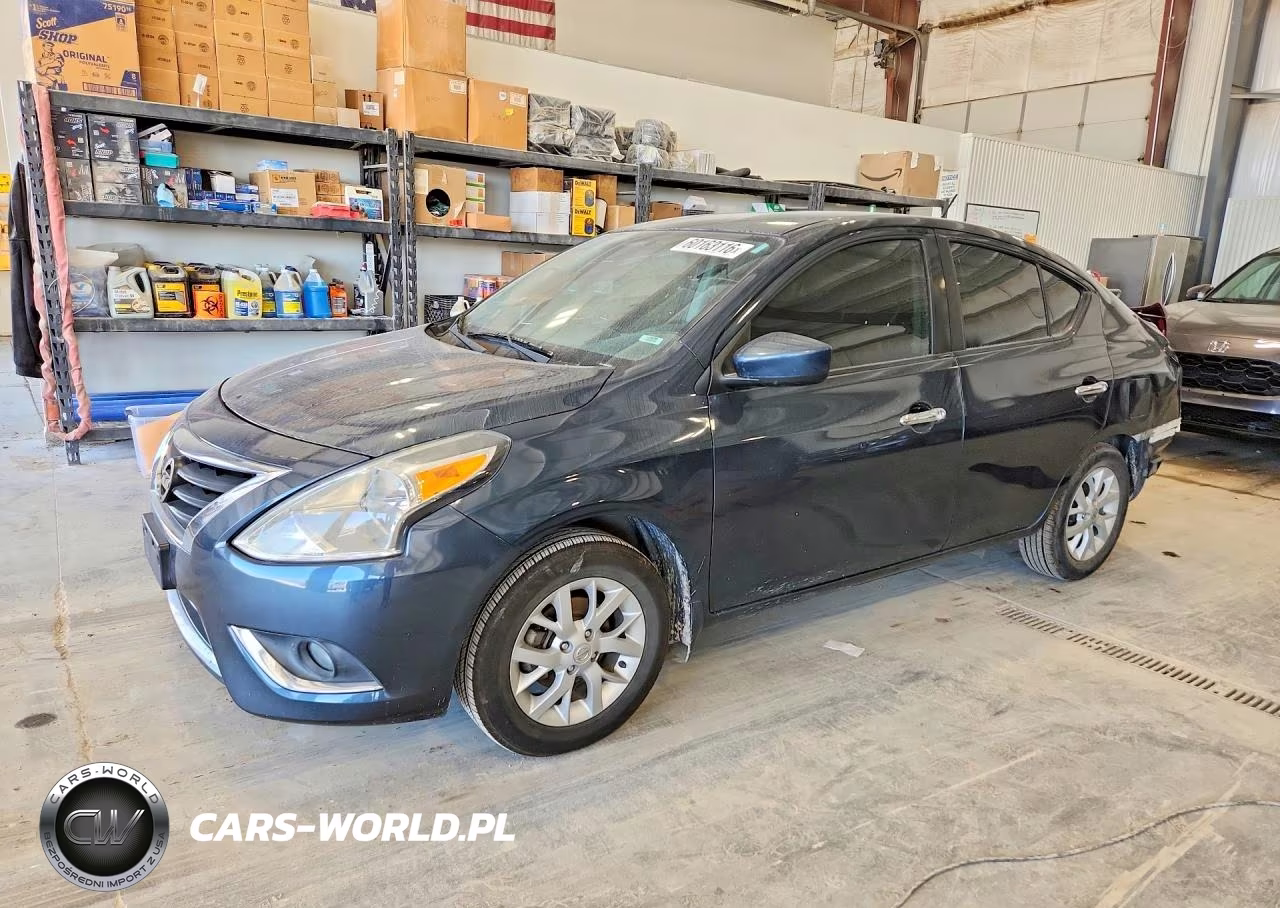 2017 Nissan Versa 1.6 Sv – zdjęcie 1 z 12