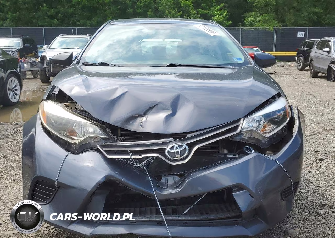 2015 Toyota Corolla Le VIN:2T1BURHE7FC236824 - 5
