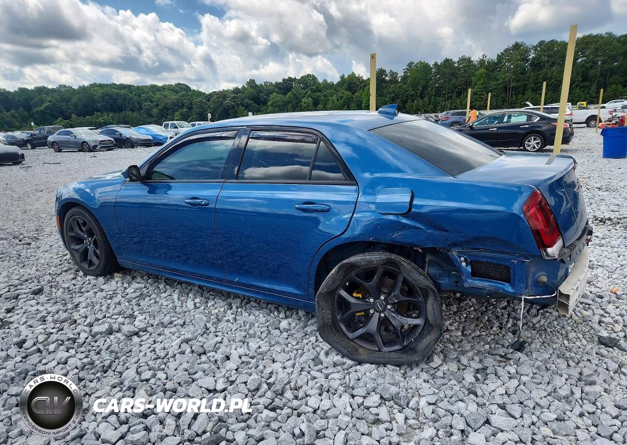 2023 Chrysler 300 Touring L VIN:2C3CCADG0PH556160 - 2