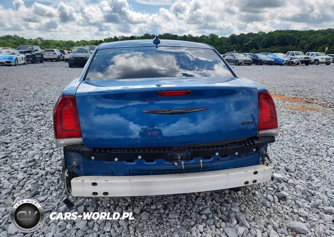 2023 Chrysler 300 Touring L VIN:2C3CCADG0PH556160 - 6