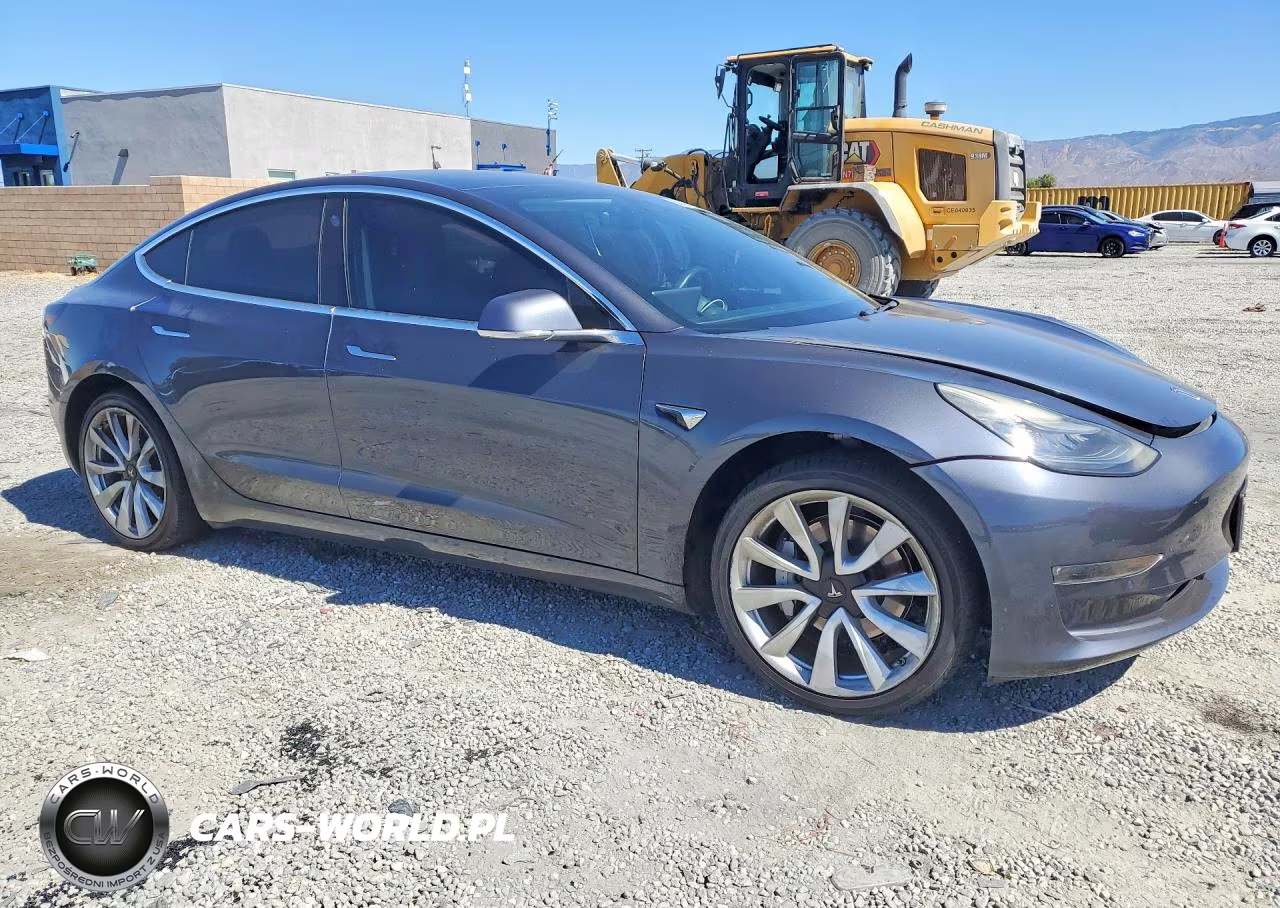 2019 Tesla Model 3 VIN:5YJ3E1EA4KF417616 - 4