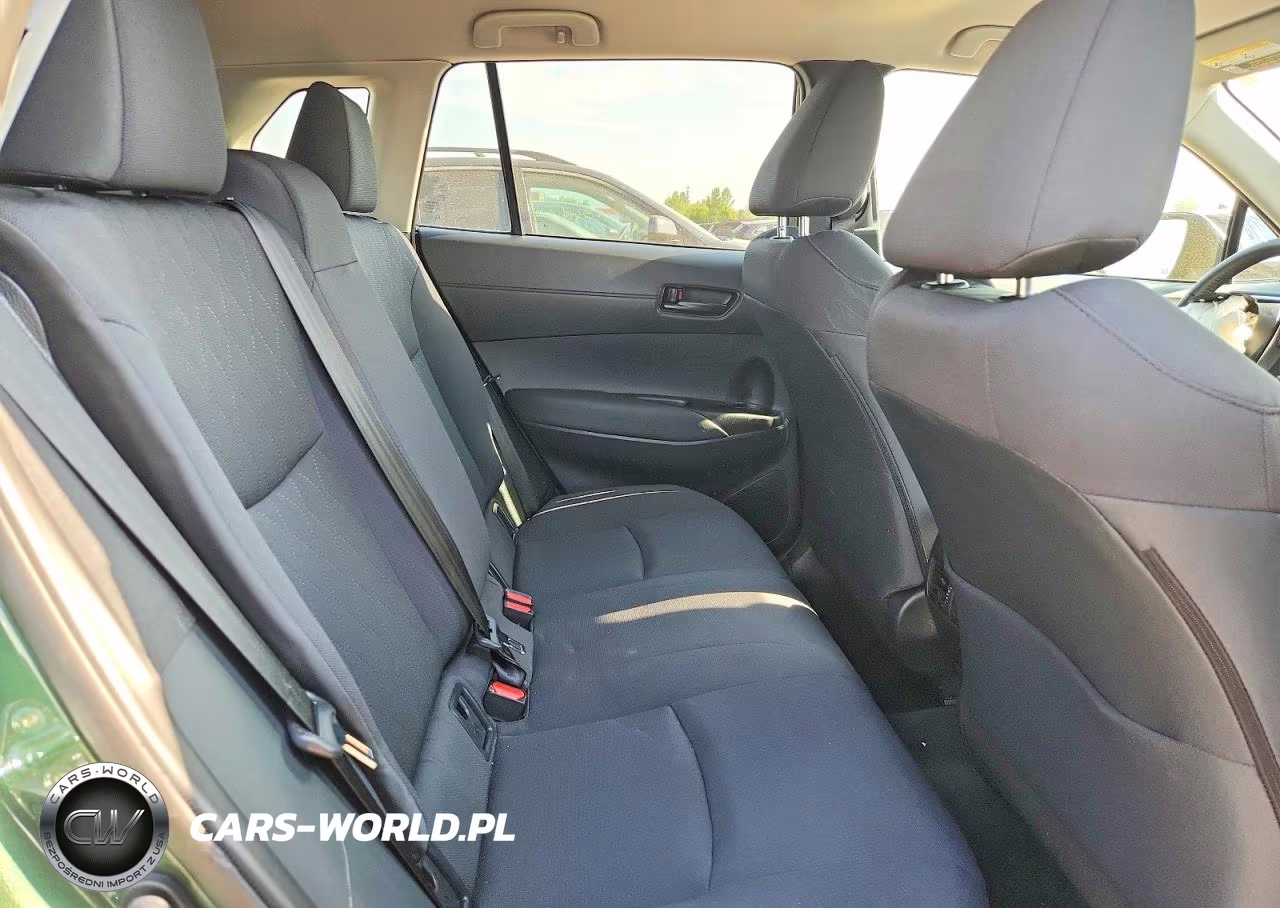2026 Toyota Corolla Cross Le VIN:7MUCAABG3TV155532 - 10