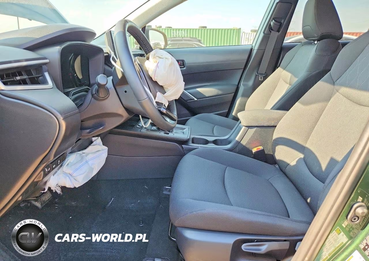2026 Toyota Corolla Cross Le VIN:7MUCAABG3TV155532 - 7