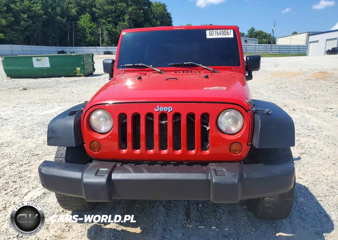 2009 Jeep Wrangler Unlimited X VIN:1J4GA39149L767302 - 5