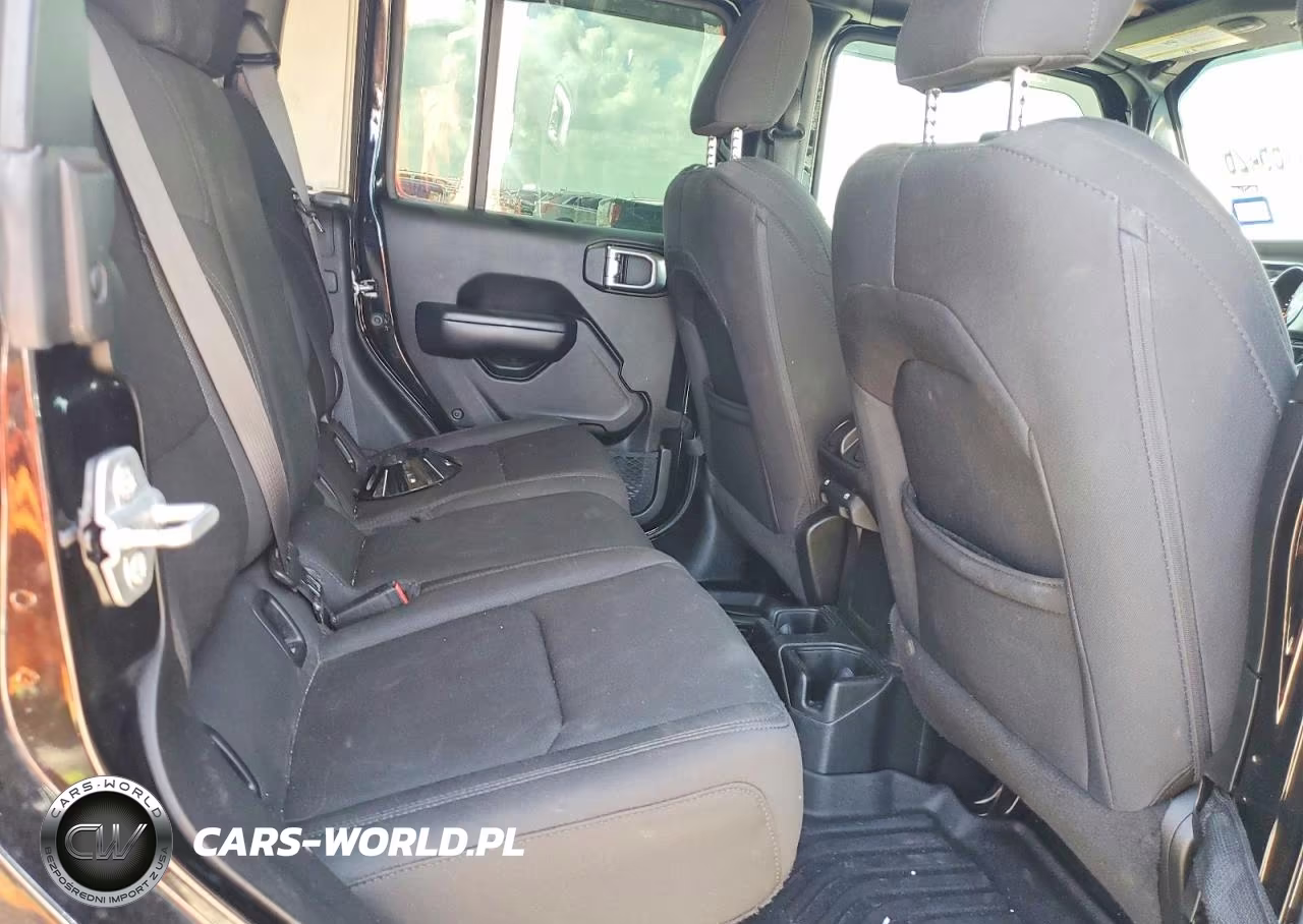 2020 Jeep Gladiator Sport VIN:1C6JJTAG2LL129852 - 10