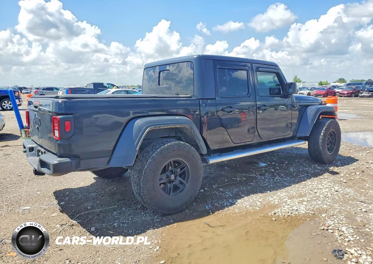 2020 Jeep Gladiator Sport VIN:1C6JJTAG2LL129852 - 3