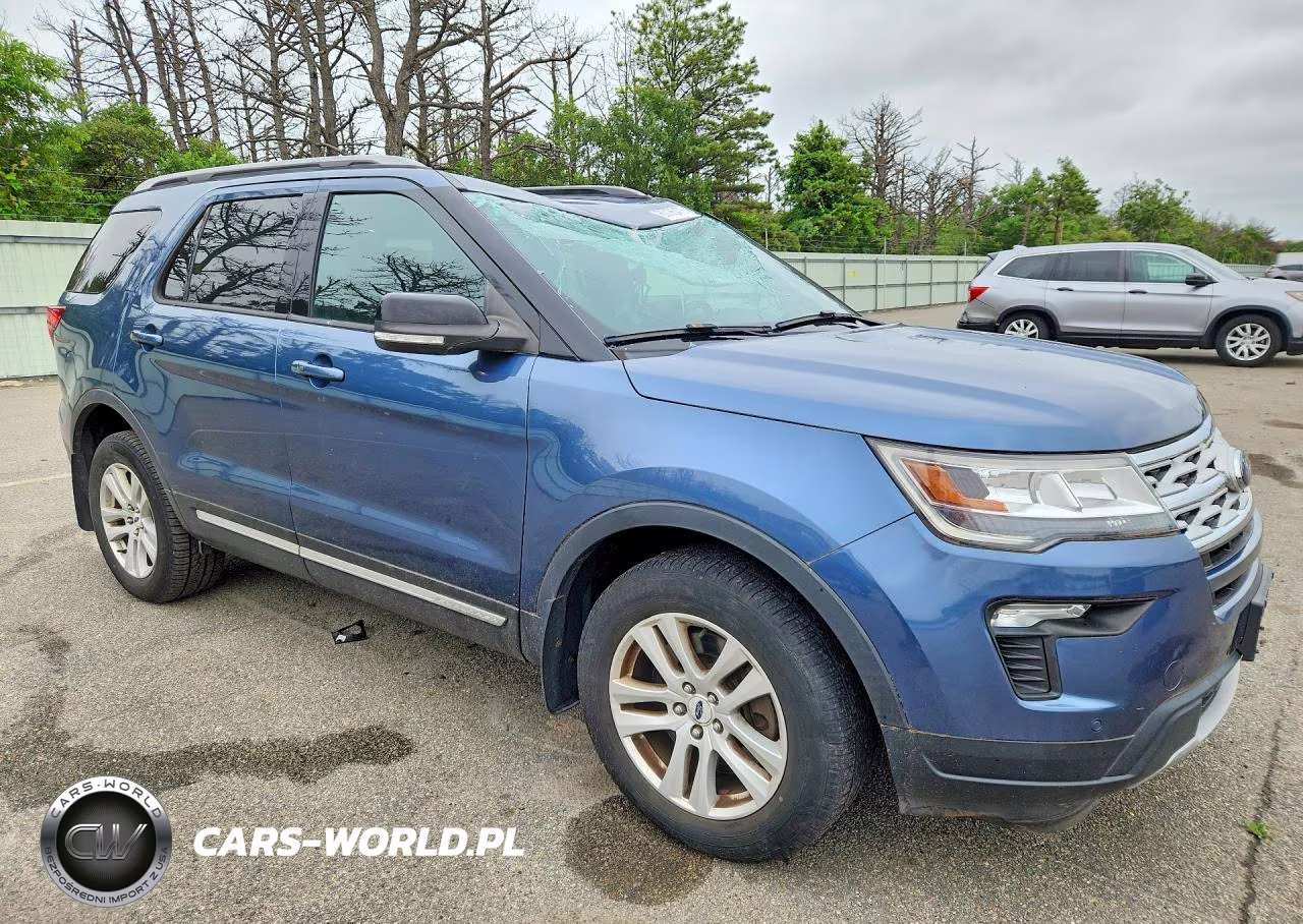 2018 Ford Explorer Xlt VIN:1FM5K8D86JGC38311 - 4
